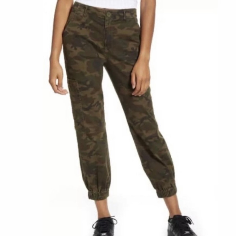 BP Cropped Camouflage 29